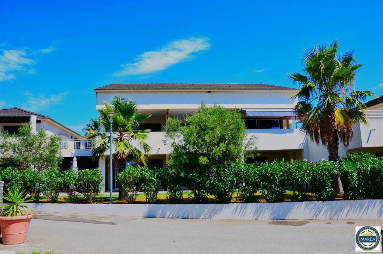 Residence Marea Resort Santa-Lucia-di-Moriani Exterior photo